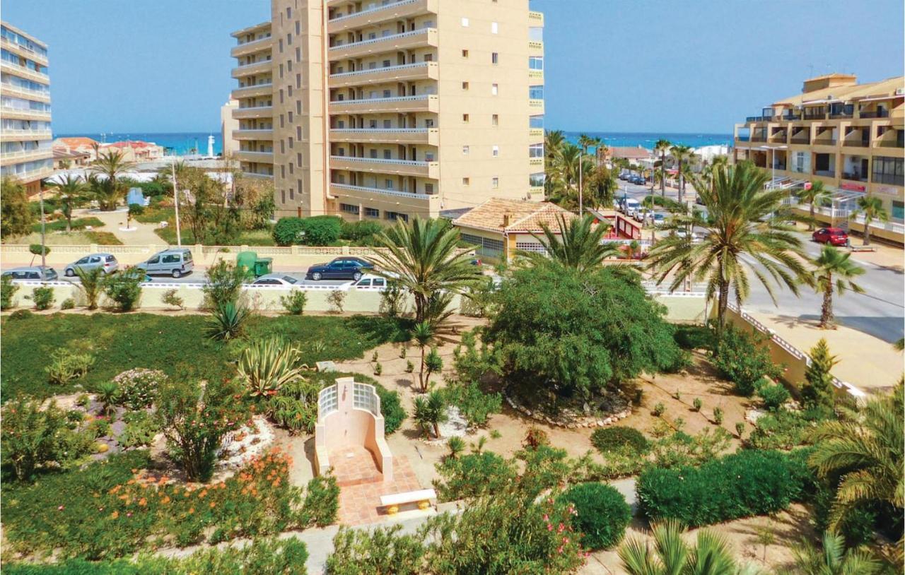 Cozy Apartment In Torrevieja-La Mata With Kitchen Eksteriør billede