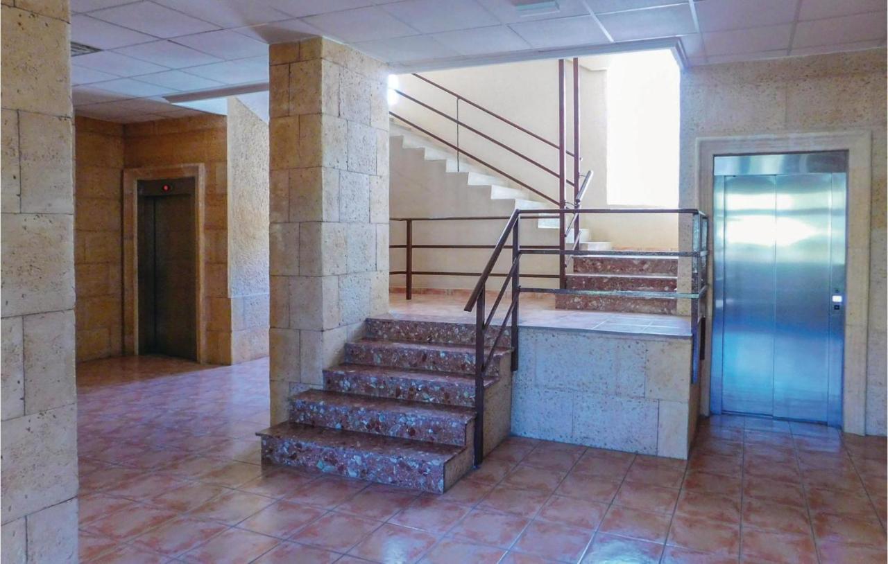 Cozy Apartment In Torrevieja-La Mata With Kitchen Eksteriør billede